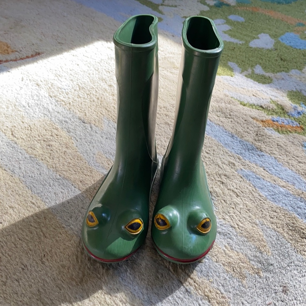 Kids rubber frog boots